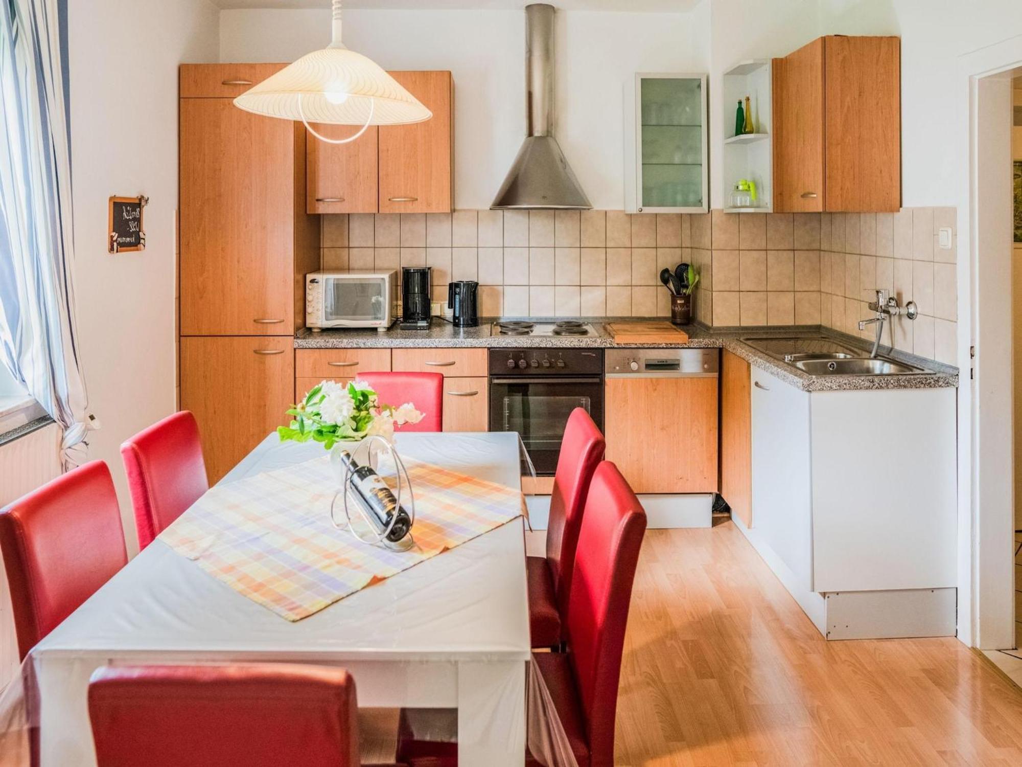 Luxurious Apartment In Medebach Near Public Pool 외부 사진